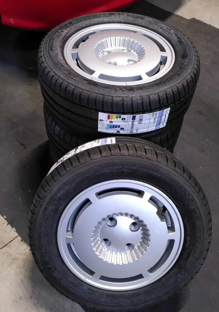 JANTES NEUVES RENAULT 5 GT TURBO 1