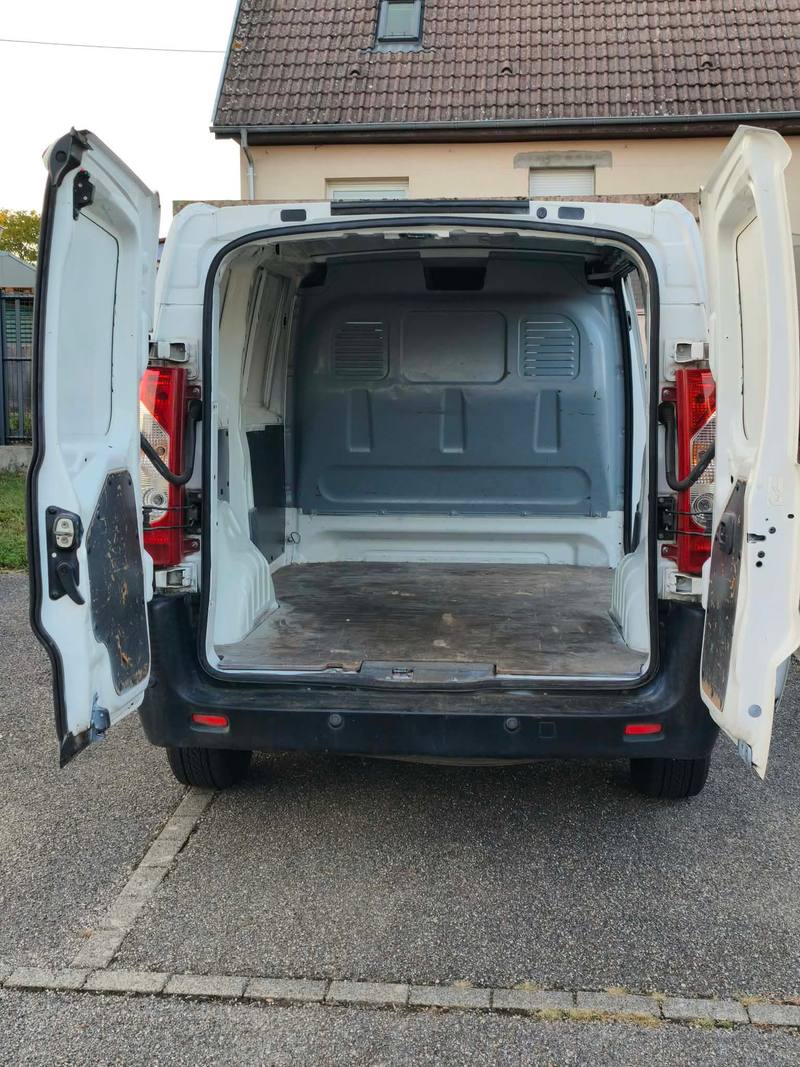 peugeot expert l1h1 2.0 hdi 130ch — photo 5