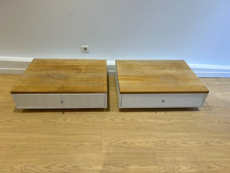 Caisson pour vitrine ou mise en avant silhouette, sur roulettes, avec rangement, finition chêne