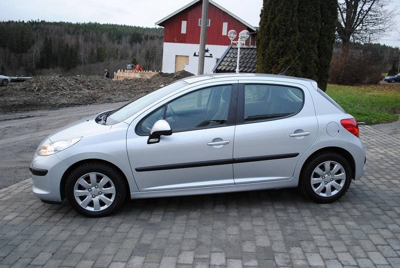 PEUGEOT 207 1.6 HDI 16V 90 EXECUTIVE 5P