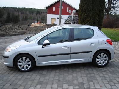 PEUGEOT 207 1.6 HDI 16V 90 EXECUTIVE 5P