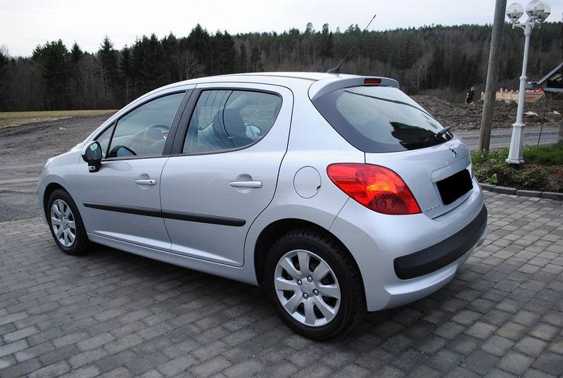 PEUGEOT 207 1.6 HDI 16V 90 EXECUTIVE 5P — photo 3