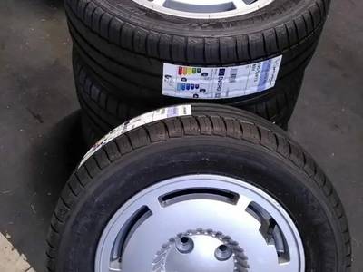 JANTES NEUVES RENAULT 5 GT TURBO 1