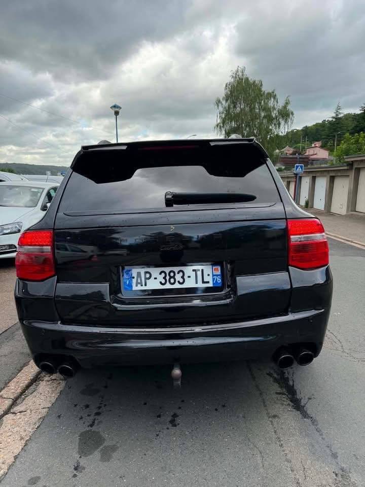 PORSCHE CAYENNE — photo 9