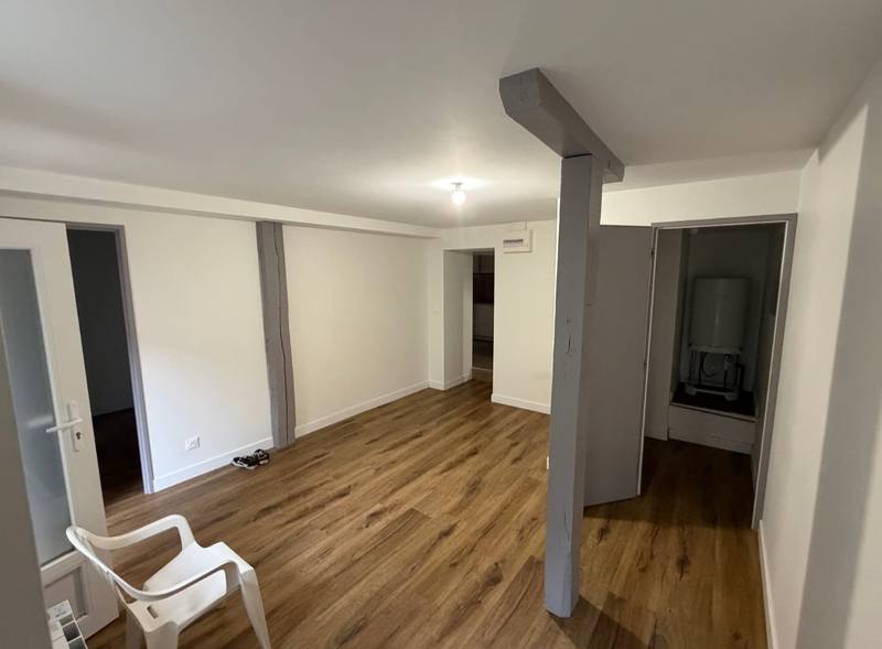 Joli t2 refait à neuf 45 m² 500 € — photo 2