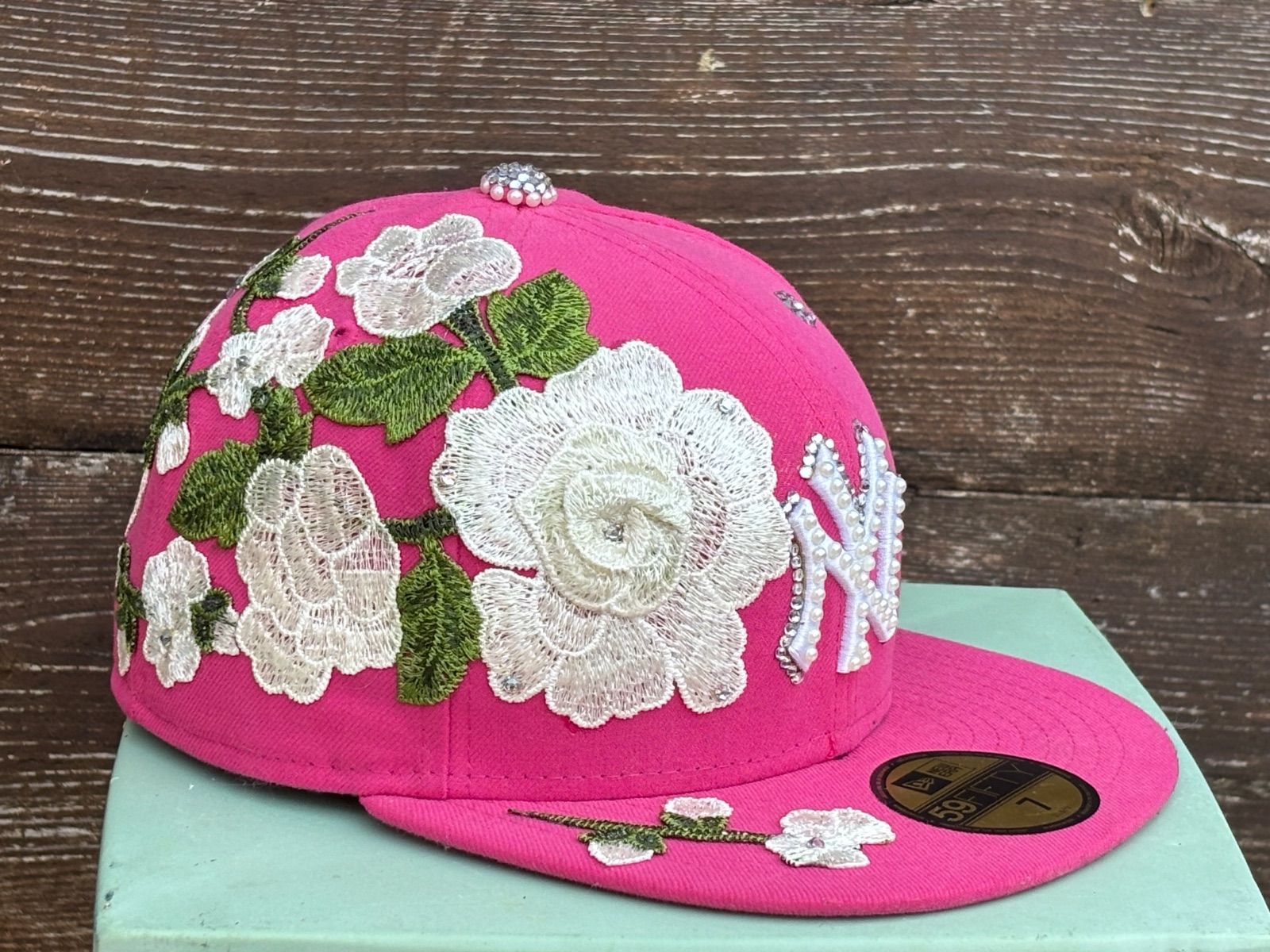 Photo 2 : Casquette custom New Era 59 fifty NY rose roses 56 cm